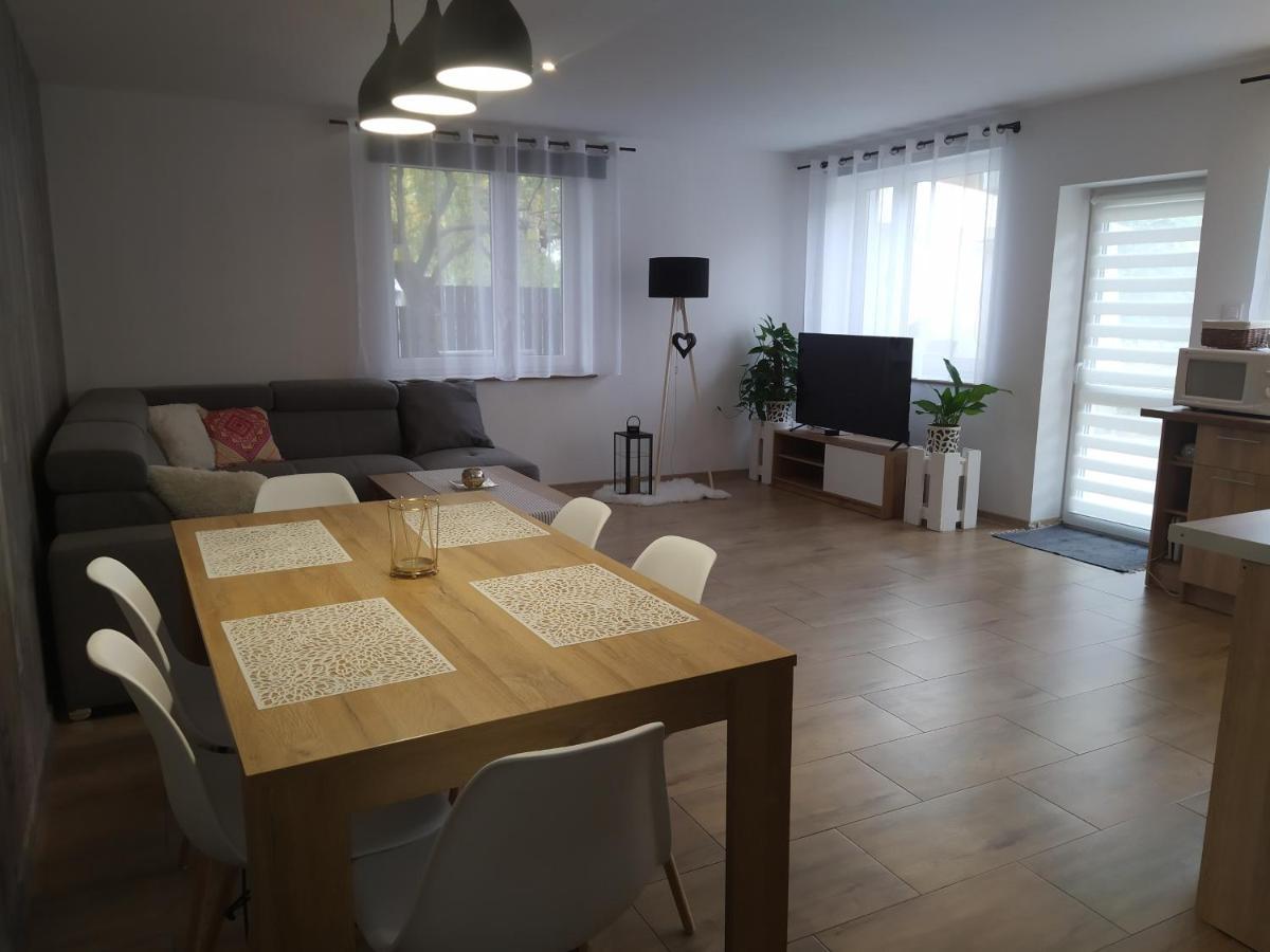Apartament Kaola Єленя-Ґура Екстер'єр фото